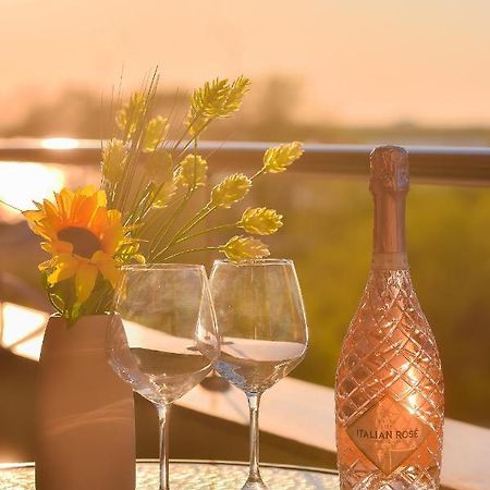 Apartment Summerland Mamaia Ngoại thất bức ảnh