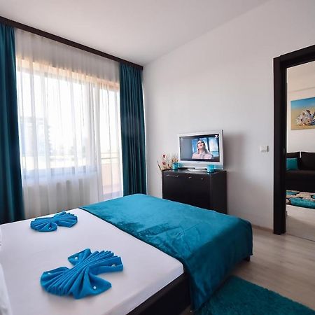 Apartment Summerland Mamaia Ngoại thất bức ảnh