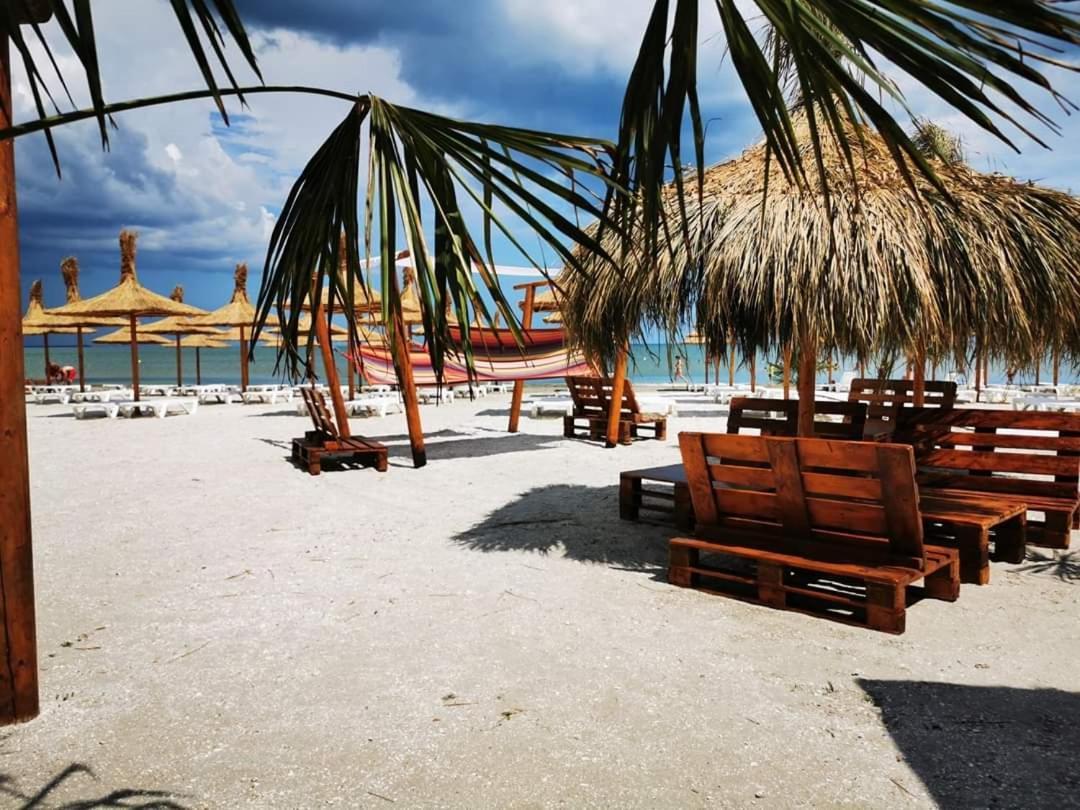 Apartment Summerland Mamaia Ngoại thất bức ảnh