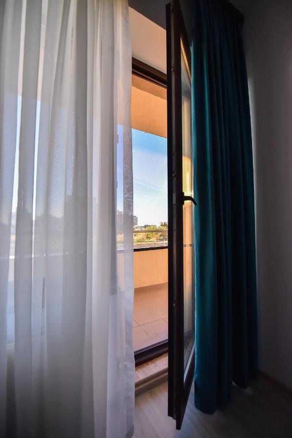 Apartment Summerland Mamaia Ngoại thất bức ảnh